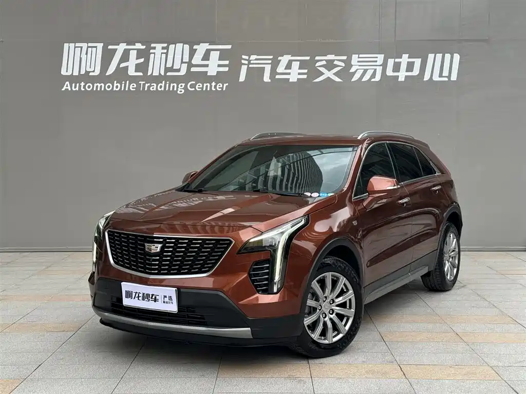 CADILLAC XT4