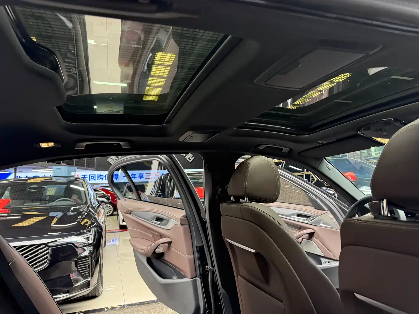 BMW 5 Series 2023 Facelift 530Li Leading M Sport Package фото 24