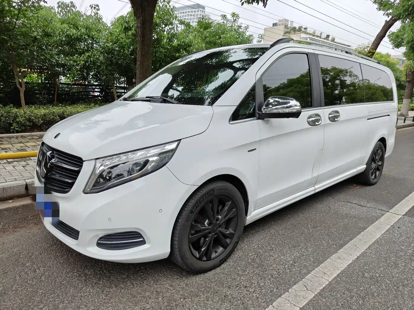Mercedes-Benz V-Class 2016 V 260 L Premium Long фото 2