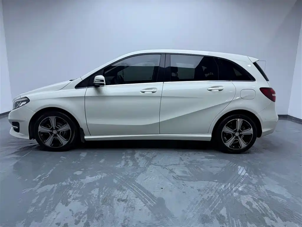 Mercedes-Benz B-Class 2015 B 200 Style фото 11