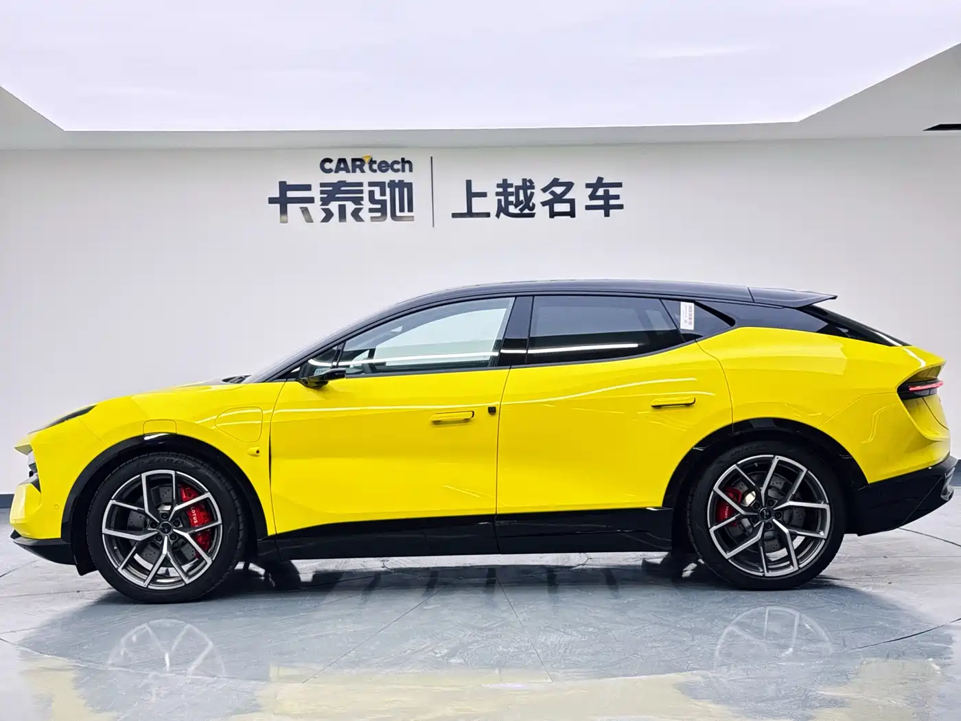 Lotus Cars ELETRE 2025 600 Luxury фото 8