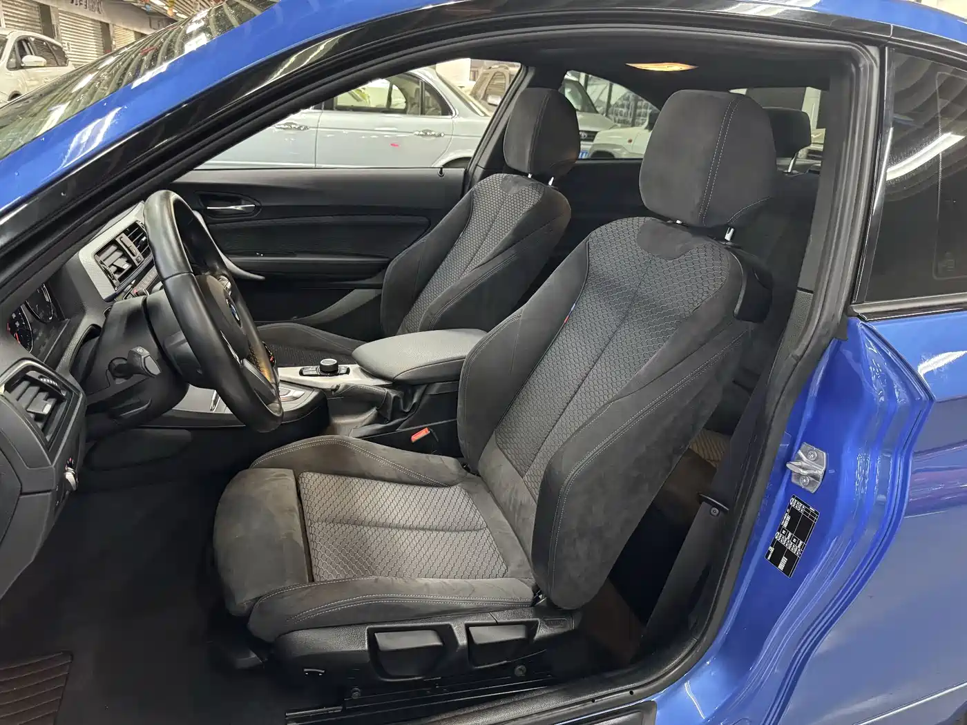 BMW 2 Series (Import) 2018 225i M Sport фото 14