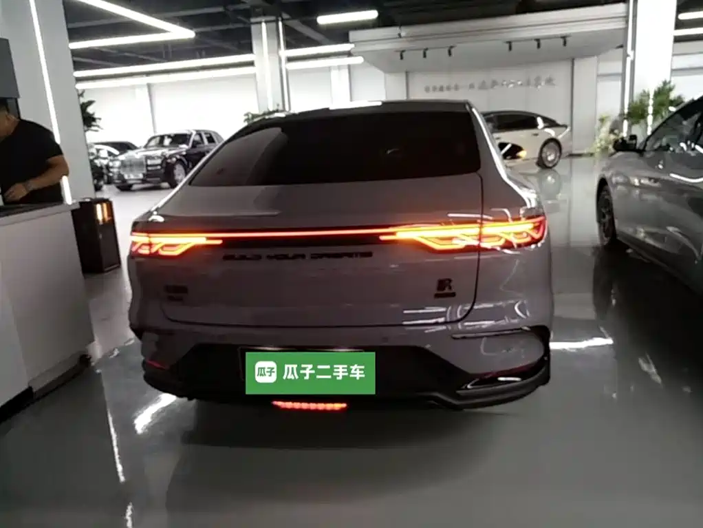 BYD Han 2025 DM-i 125KM Premium фото 6