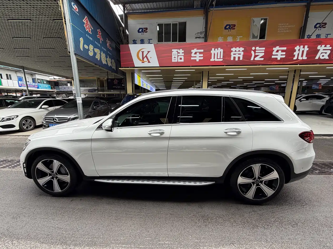 Mercedes-Benz GLC 2020 Facelift GLC 260 L 4MATIC Dynamic фото 4