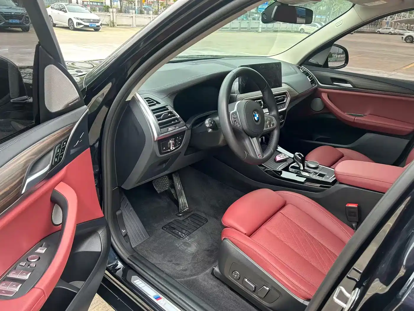 BMW X3 2023 Facelift xDrive30i Leading M Night Package фото 4