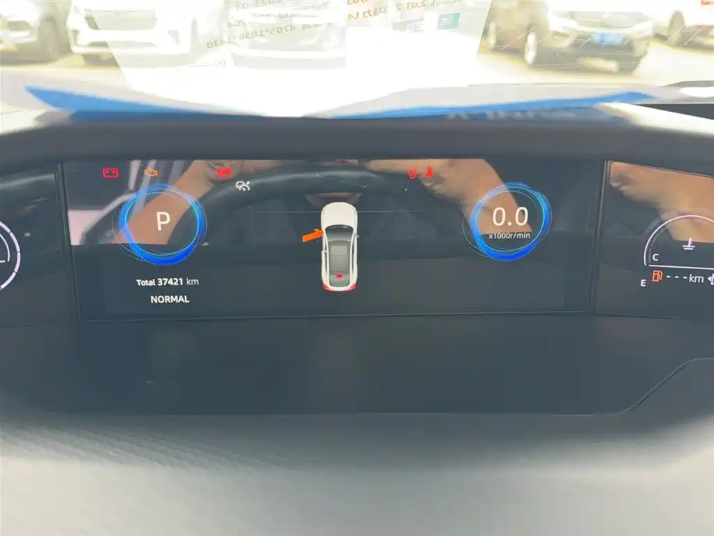 CHANGAN UNI-V