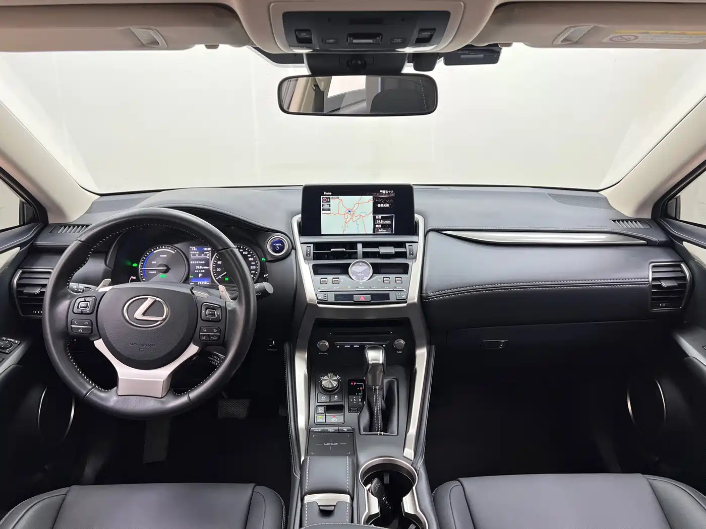 Lexus NX 2020 300h FWD F Sport China VI фото 22