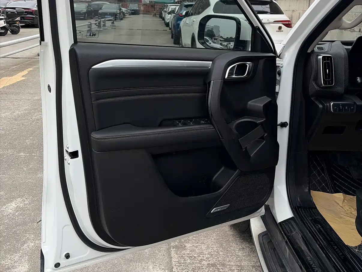 Haval Big Dog 2021 2.0T DCT 4WD Chinese Rural Dog Edition фото 4