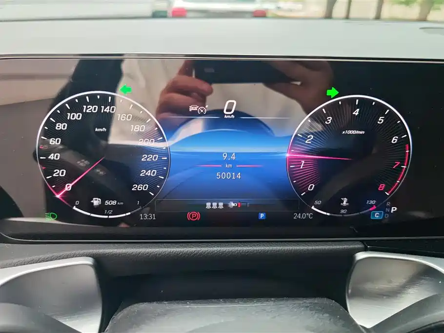 Mercedes-Benz GLB 2024 Facelift GLB 200 Dynamic фото 14