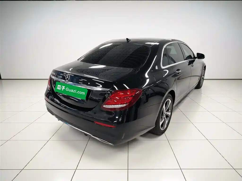 Mercedes-Benz E-Class 2019 E 300 L Sport Fashion фото 5