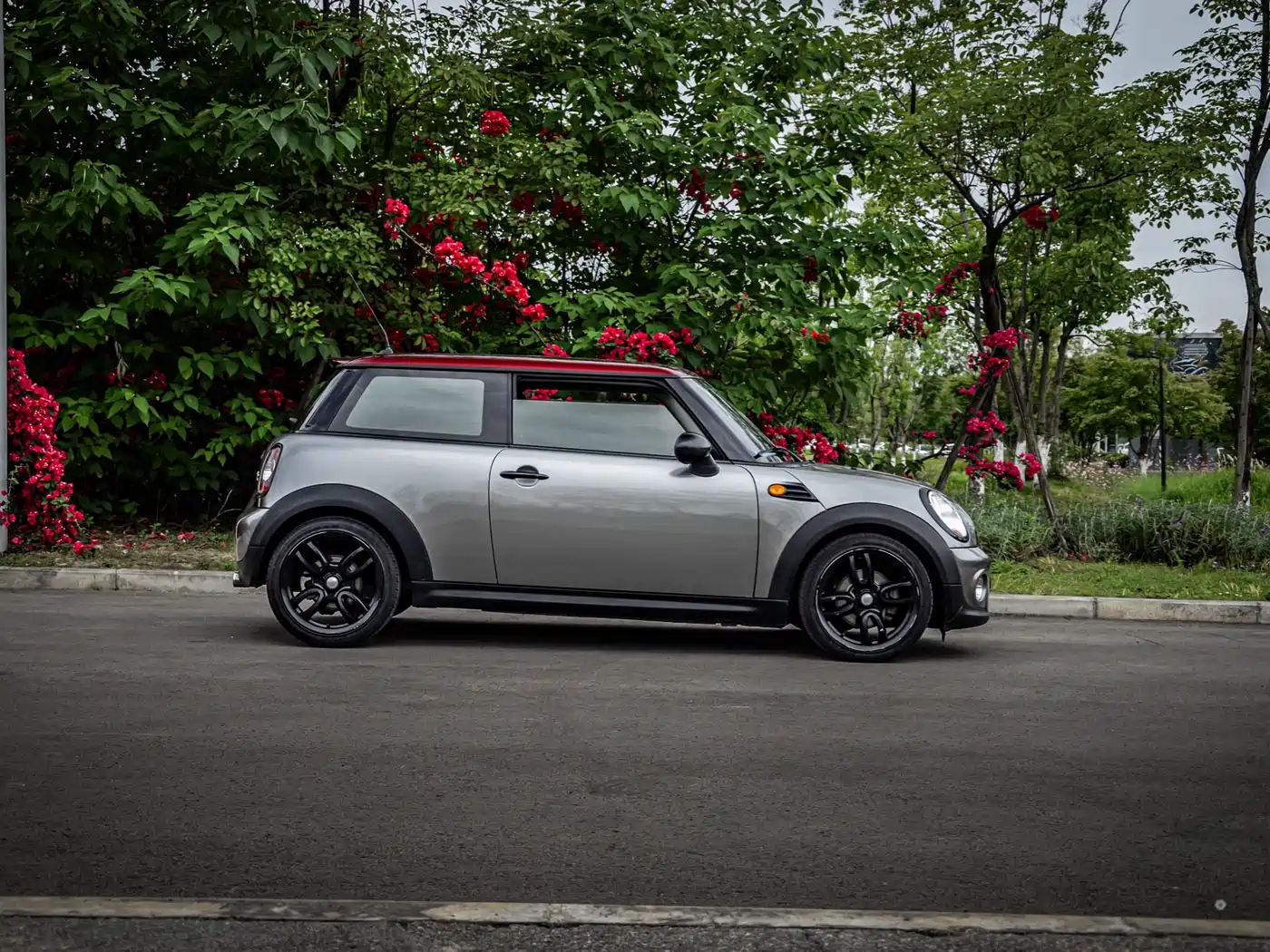 MINI 2013 1.6L ONE Limited Edition Third Version фото 8