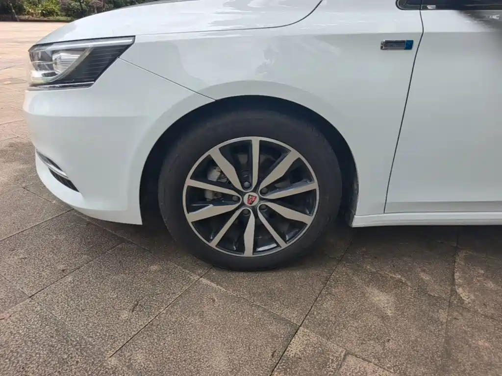 Roewe i6 2018 2018 20T Automatic Flagship Edition