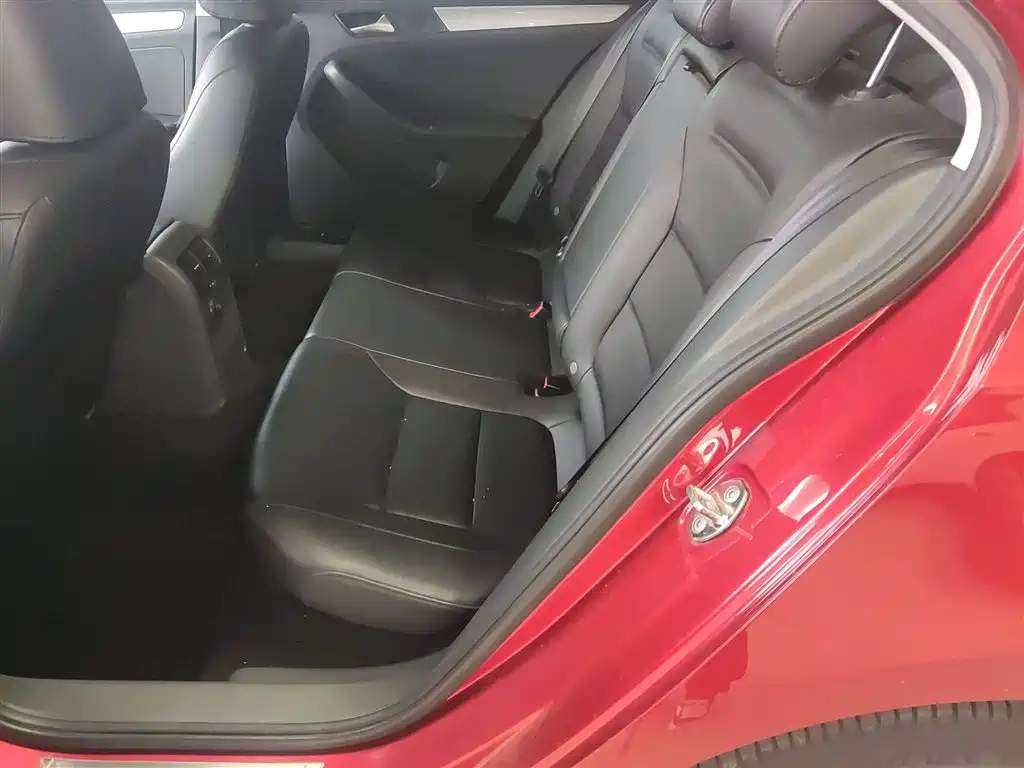 Volkswagen Sagitar 2014 Facelift 1.4TSI Automatic Luxury фото 13