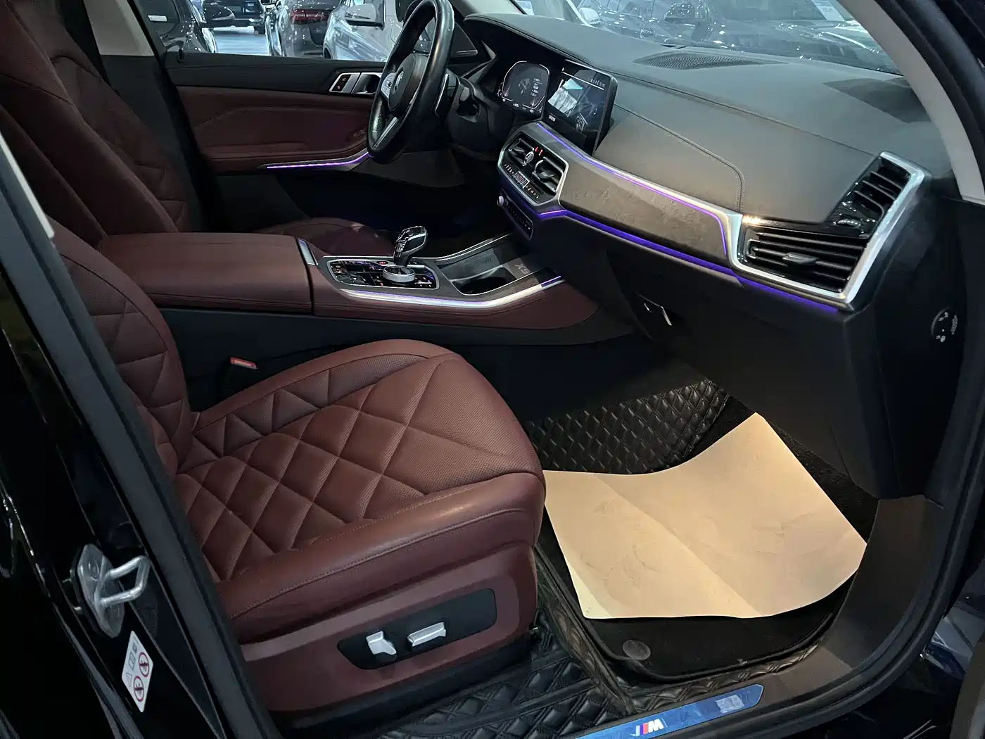 BMW X5 2022 xDrive 30Li Premium M Sport Package фото 11