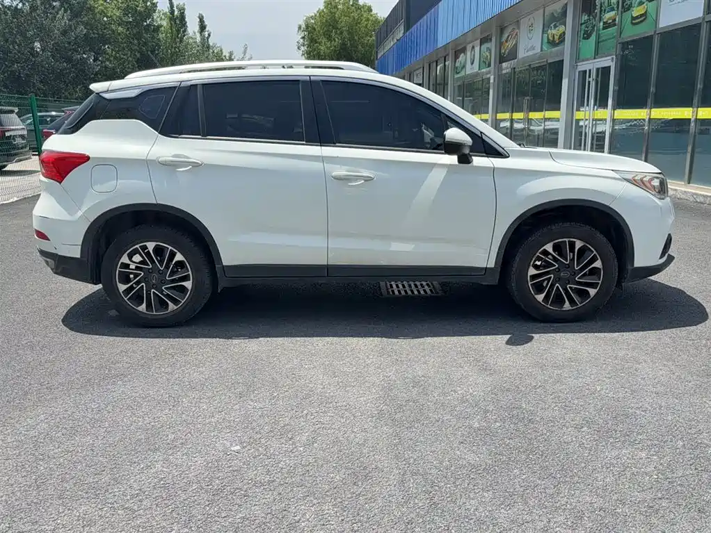 GAC Trumpchi Trumpchi GS4 2017 200T Manual 2WD Elite фото 6