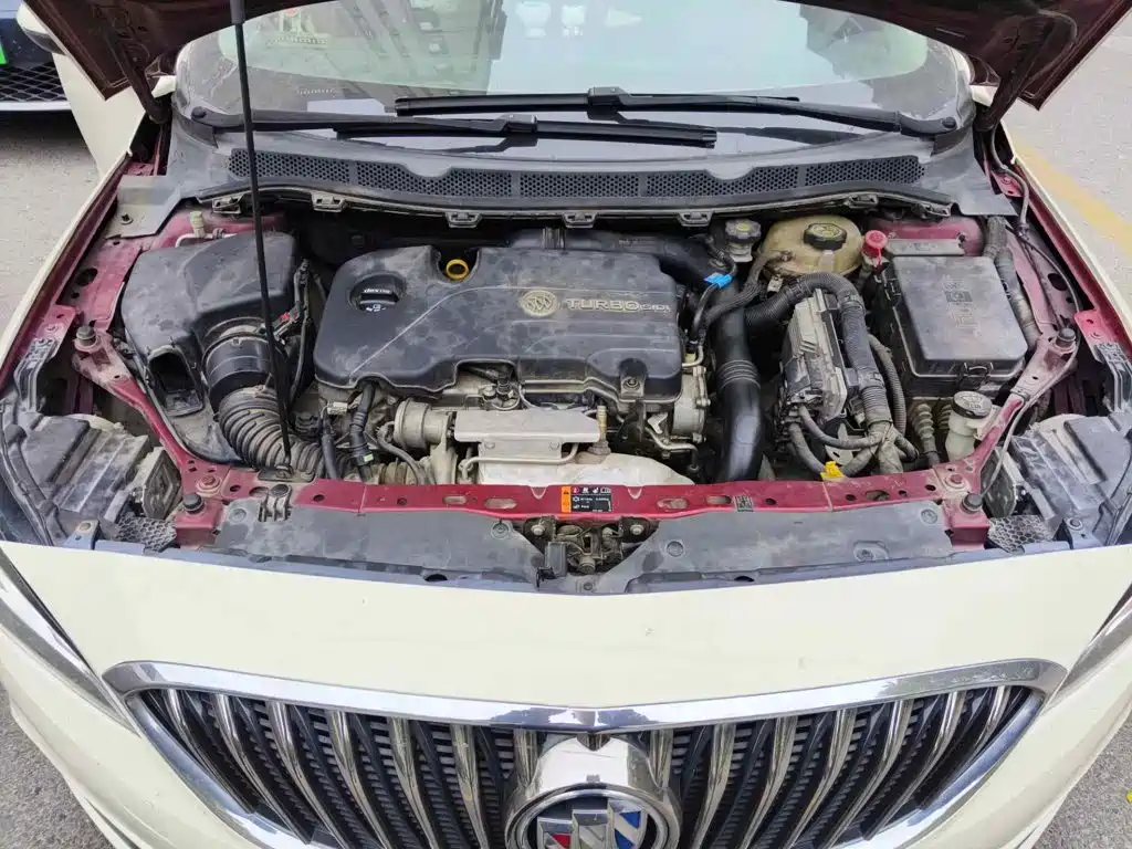 Photo 3 - Buick Verano
