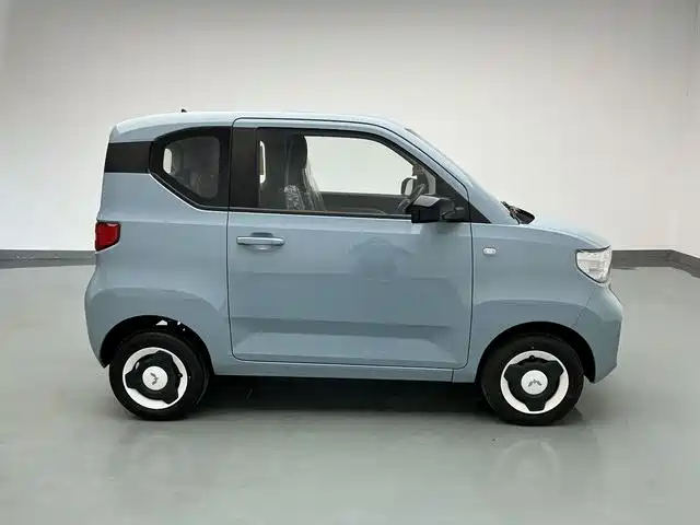 WULING AUTOMOBILE HONGGUANG MINIEV