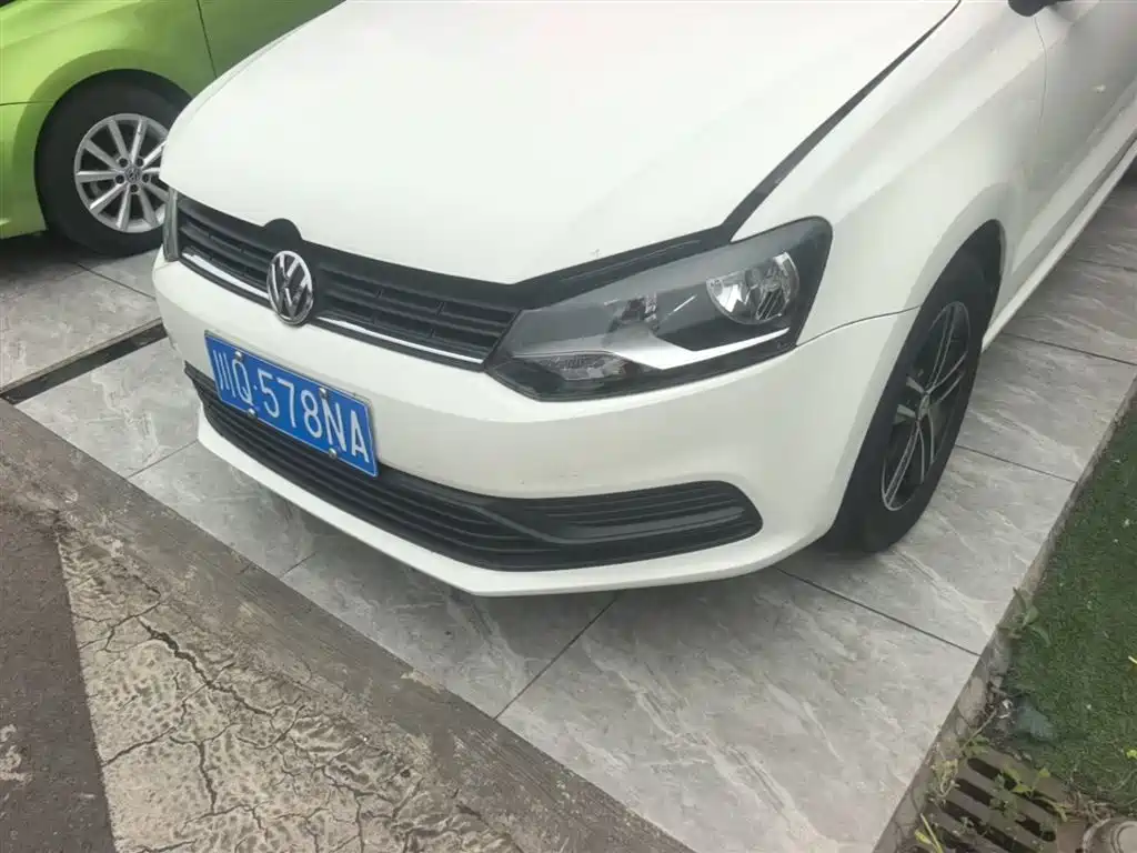 Volkswagen Polo 2016 1.4L Automatic Trend фото 24
