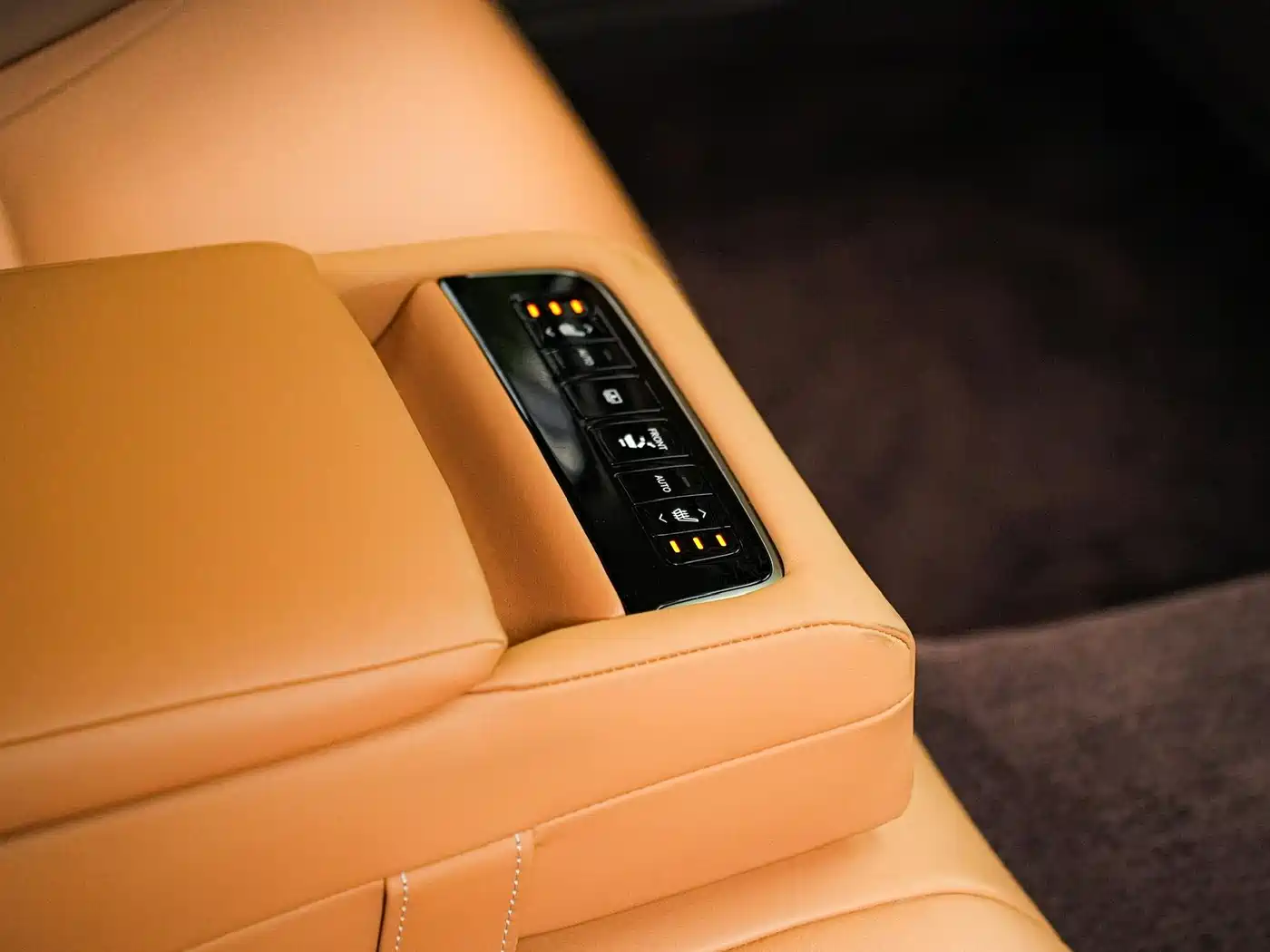 Lexus LS 2018 500h Excellence Edition China V фото 17