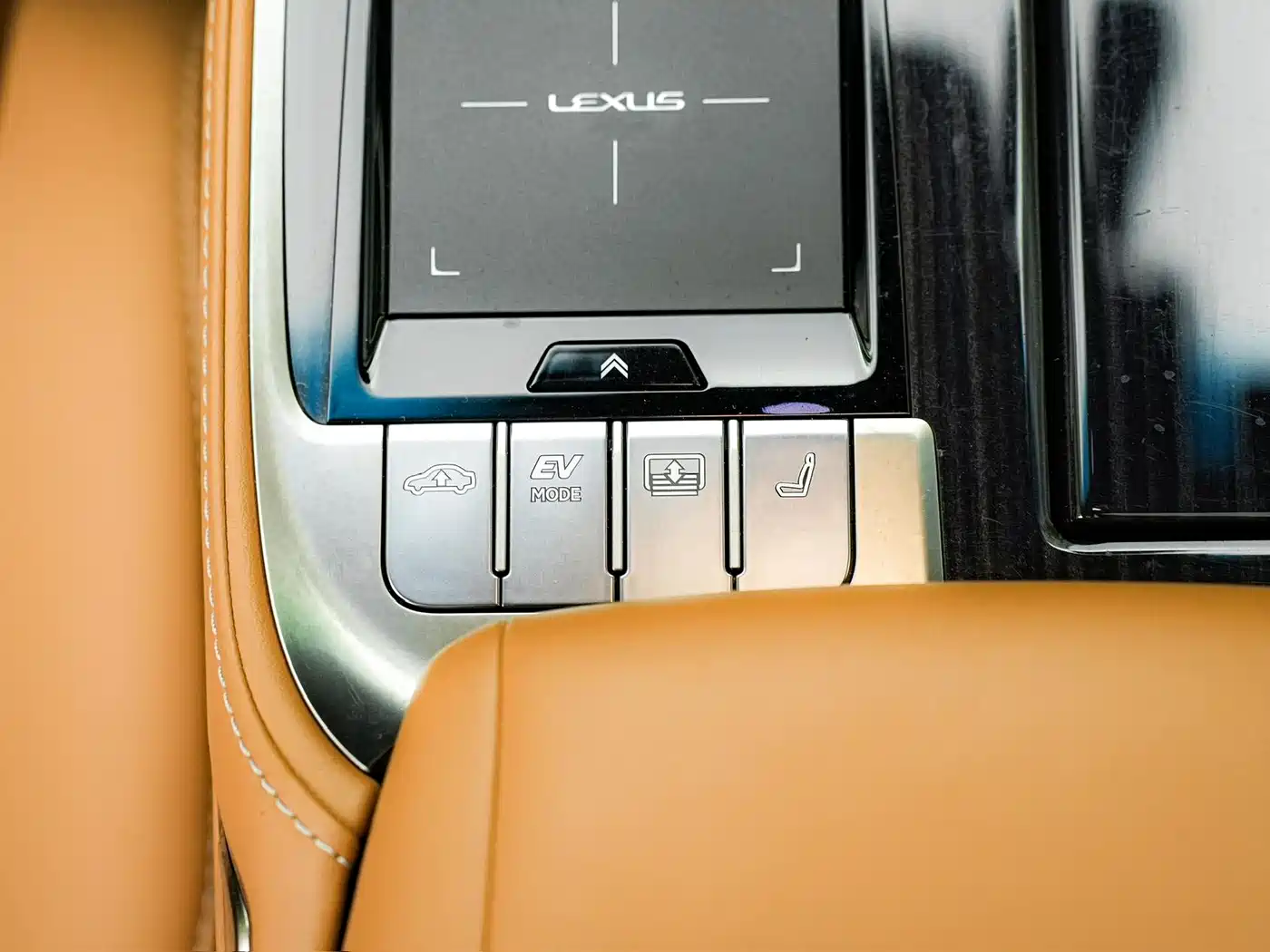 Lexus LS 2018 500h Excellence Edition China V фото 20