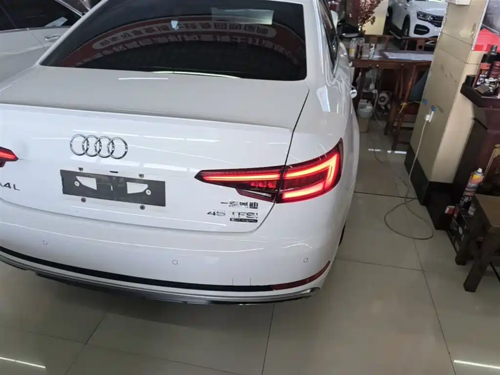 Audi A4L 2019 45 TFSI quattro Personality Sport (China V) фото 8