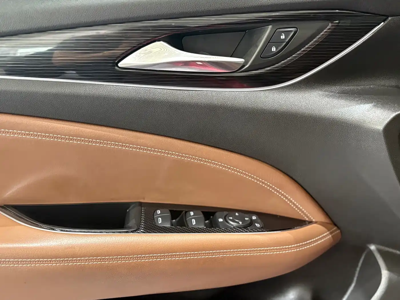 Buick Regal 2019 20T Luxury China VI фото 19