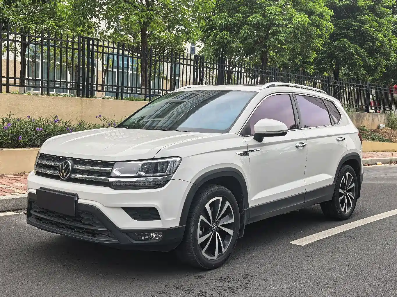 Volkswagen Tharu 2022 280TSI FWD Luxury Edition