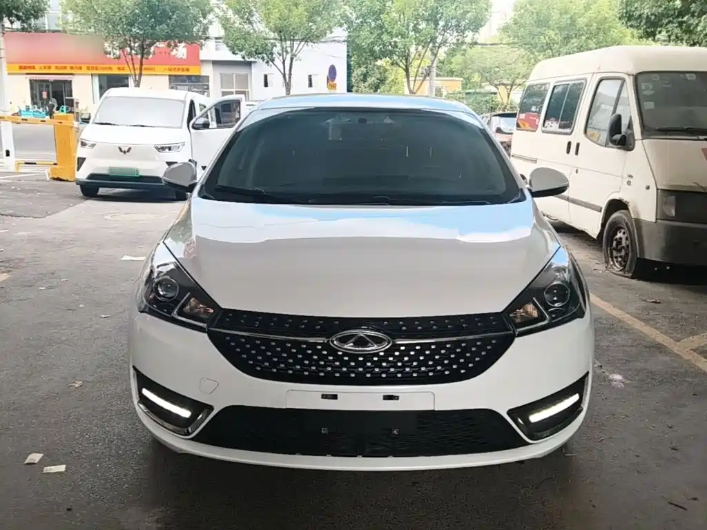 Фото 3 - Chery Arrizo 5