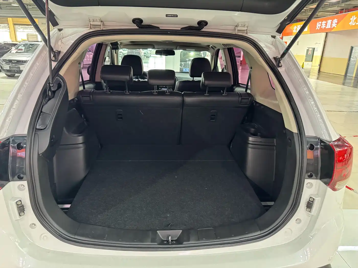 Mitsubishi Outlander 2017 2018 2.4L 4WD Elite Edition 5-seater