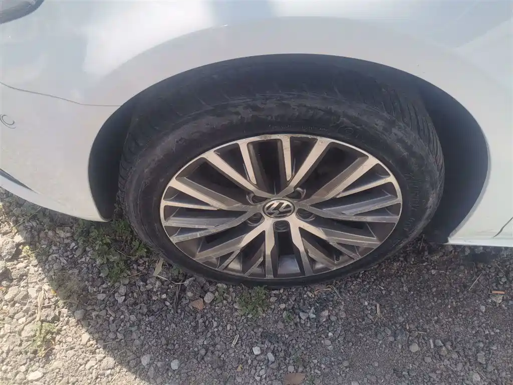 Volkswagen FAW-Volkswagen CC 2016 Model 1.8TSI Luxury фото 23