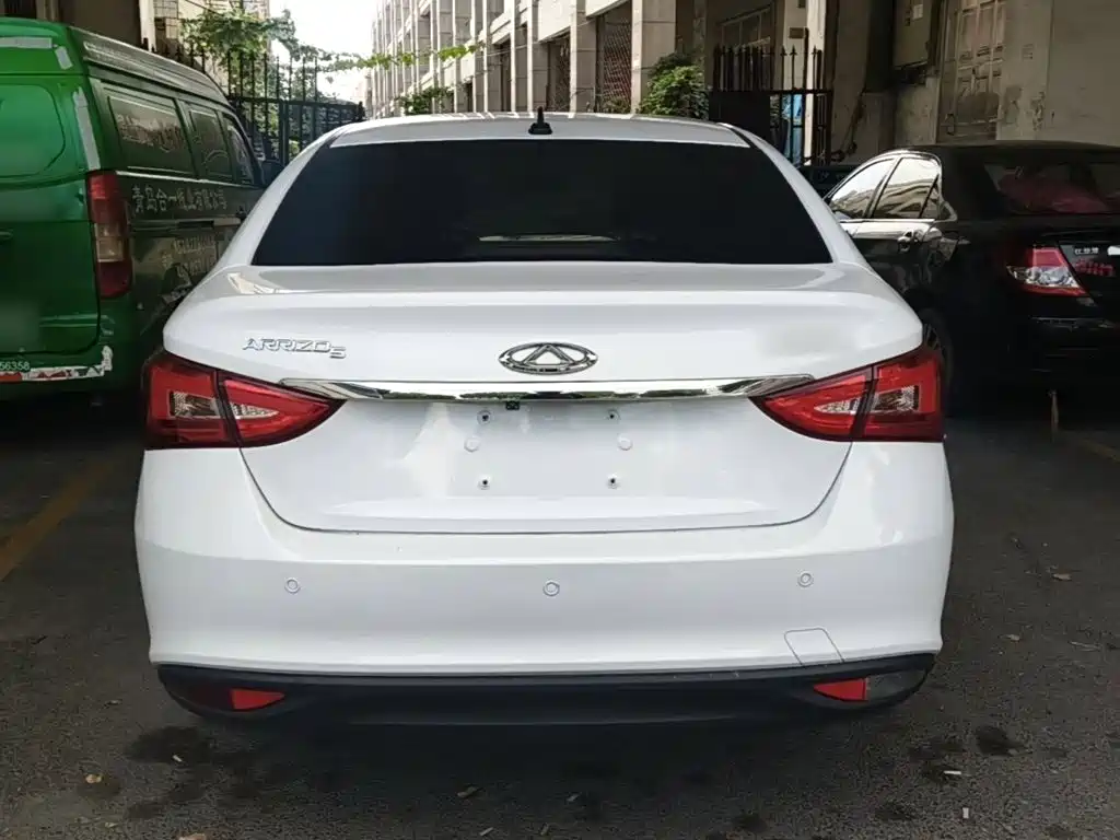 Фото 6 - Chery Arrizo 5