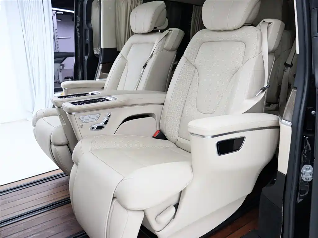 Mercedes-Benz V-Class 2020 Model V 260 L Long Wheelbase Luxury фото 8
