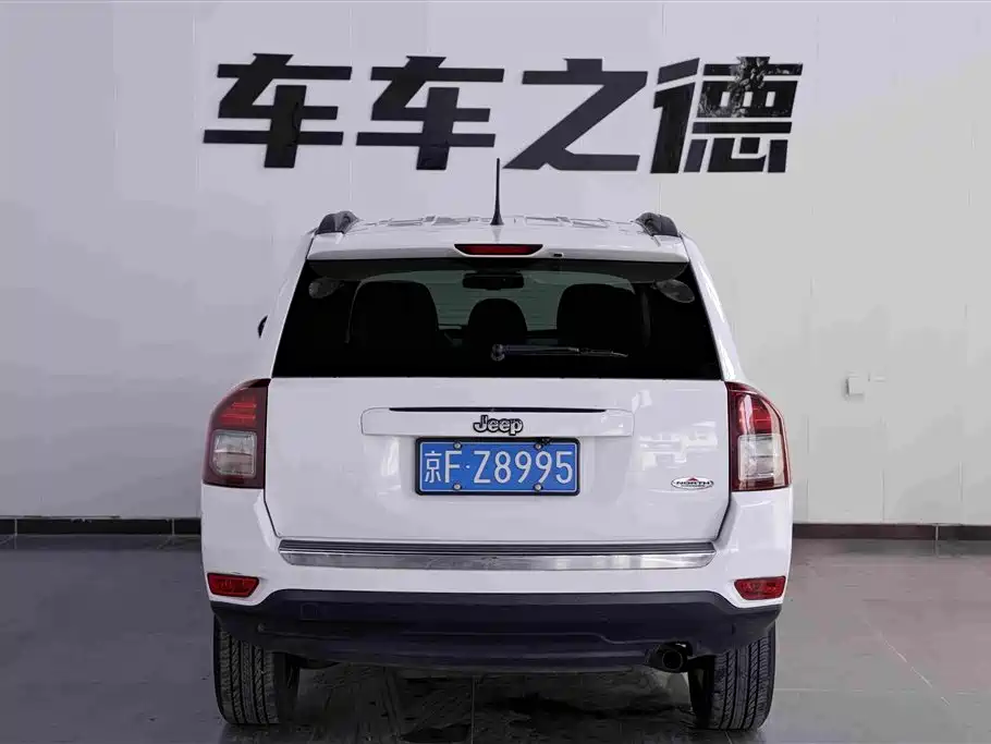 Jeep Compass (Import) 2014 2014 2.4L 4WD Serpentine Collector's Edition