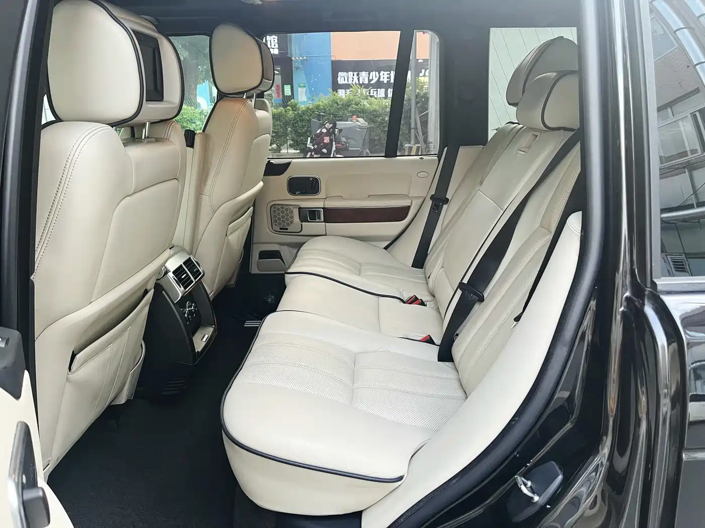 Land Rover Range Rover 2012 5.0 SC V8 фото 10