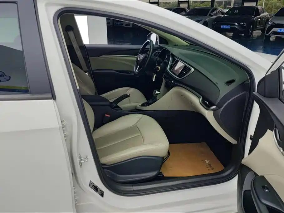 Buick Excelle 2017 15N Automatic Elite фото 8