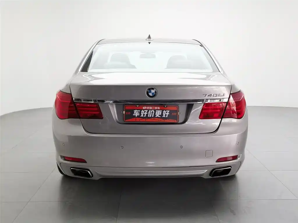 BMW 7 Series 2009 Model 740Li Leading Edition фото 4