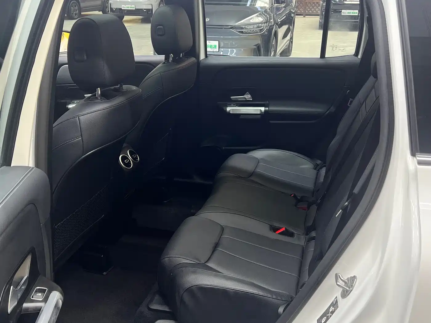 Mercedes-Benz GLB 2022 Facelift II GLB 200 Dynamic фото 15