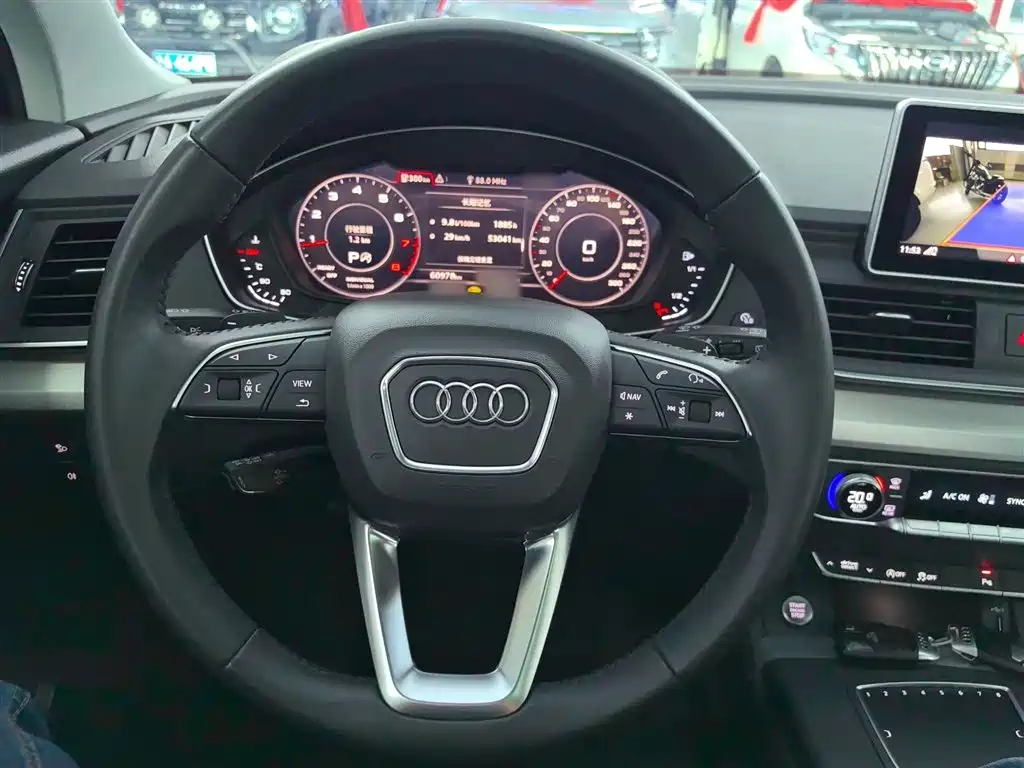 Audi Q5L 2020 Facelift 40 TFSI Honor Fashion фото 2