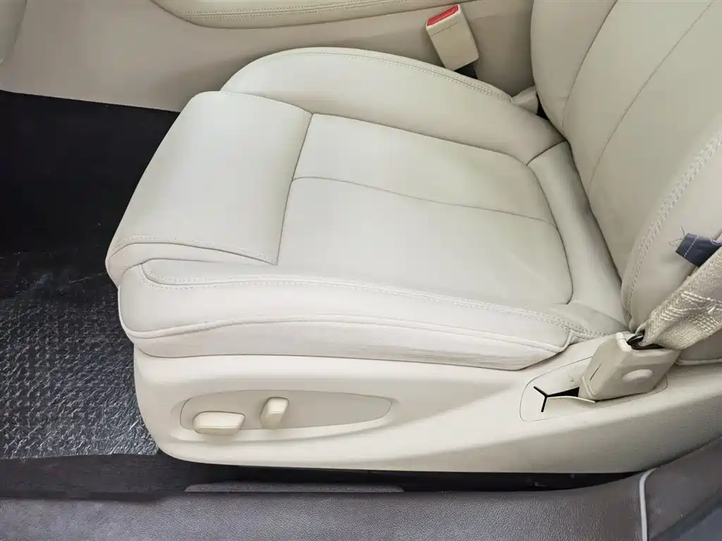 Buick LaCrosse 2013 2.4L SIDI Leading Comfort фото 20