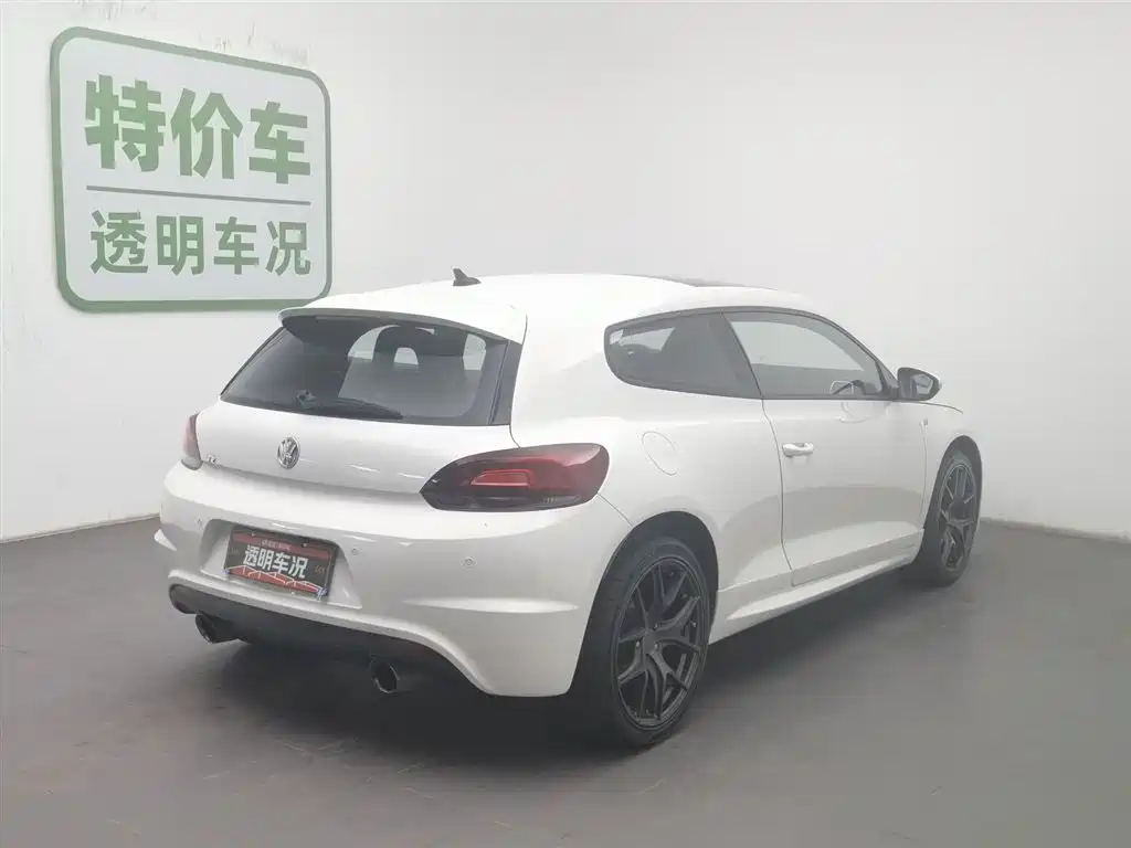 Volkswagen Scirocco 2011 2.0TSI R-Line фото 2