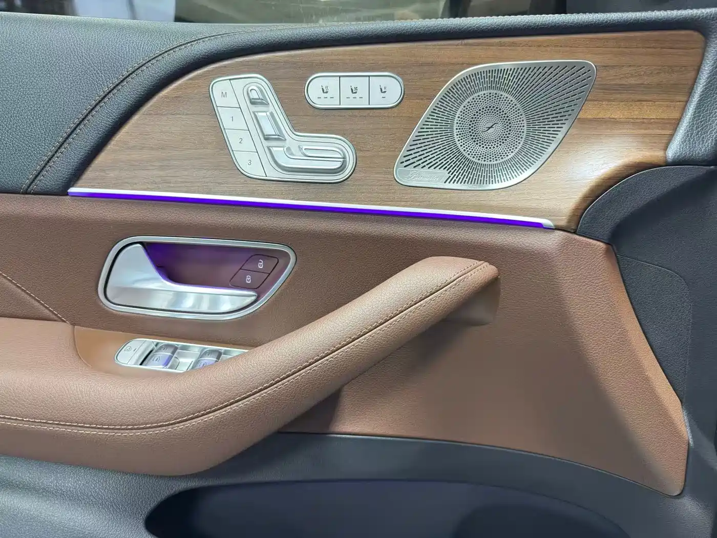 MERCEDES-BENZ GLS