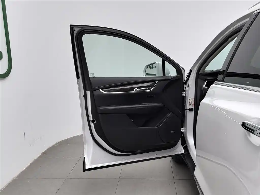 Cadillac XT5 2018 25T Luxury фото 8