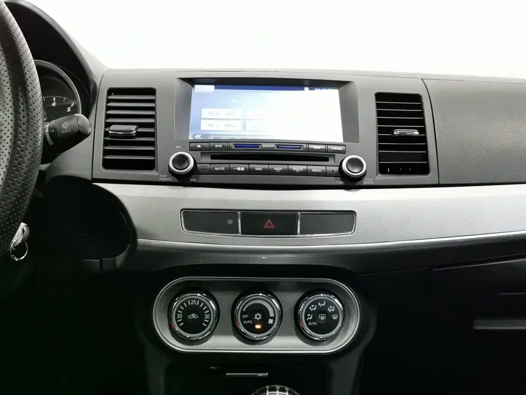 Mitsubishi Lancer EX 2015 1.8L Manual Premium Edition China V фото 12