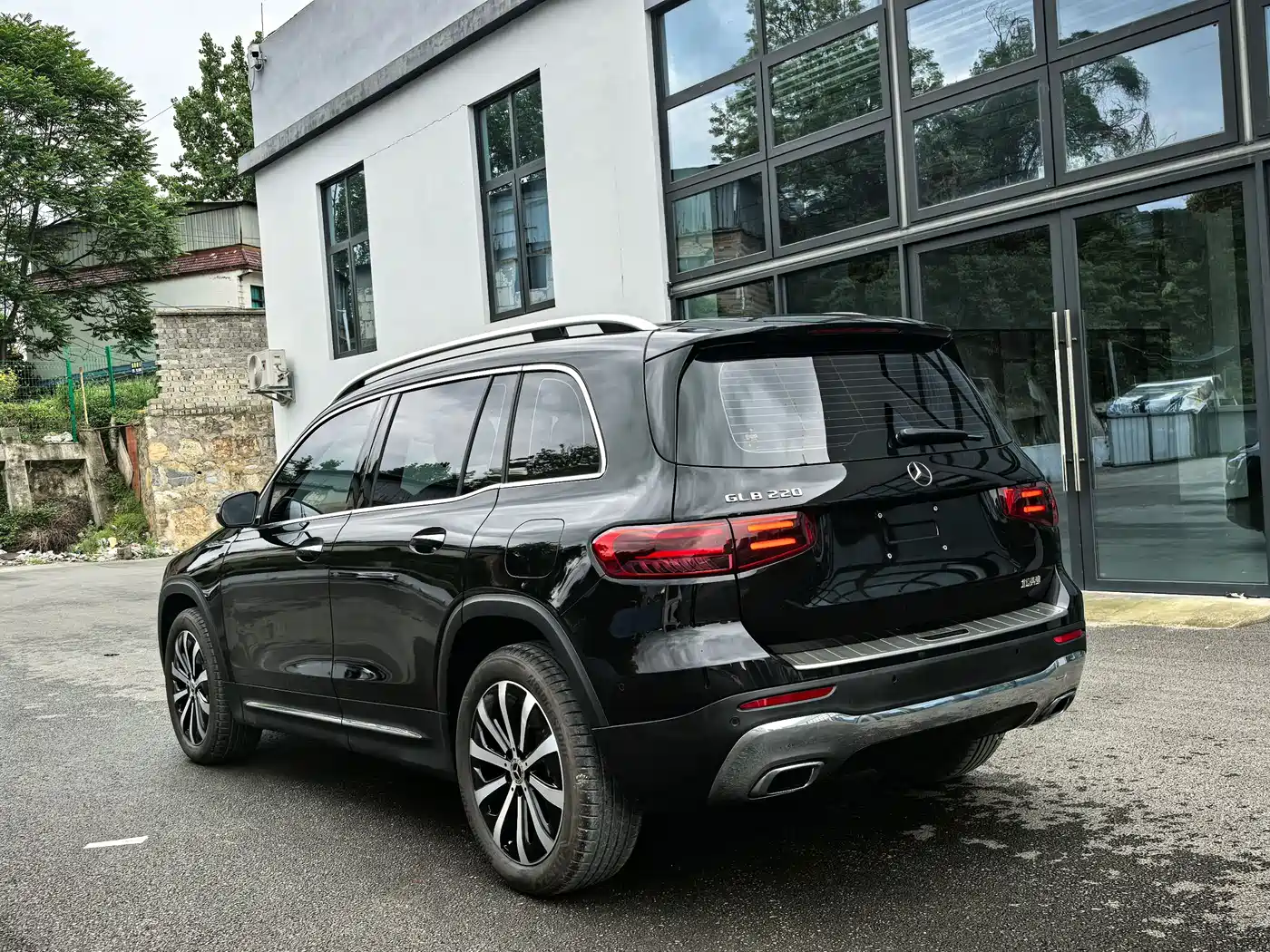Mercedes-Benz GLB 2025 Model GLB 220 Fashion Style фото 11
