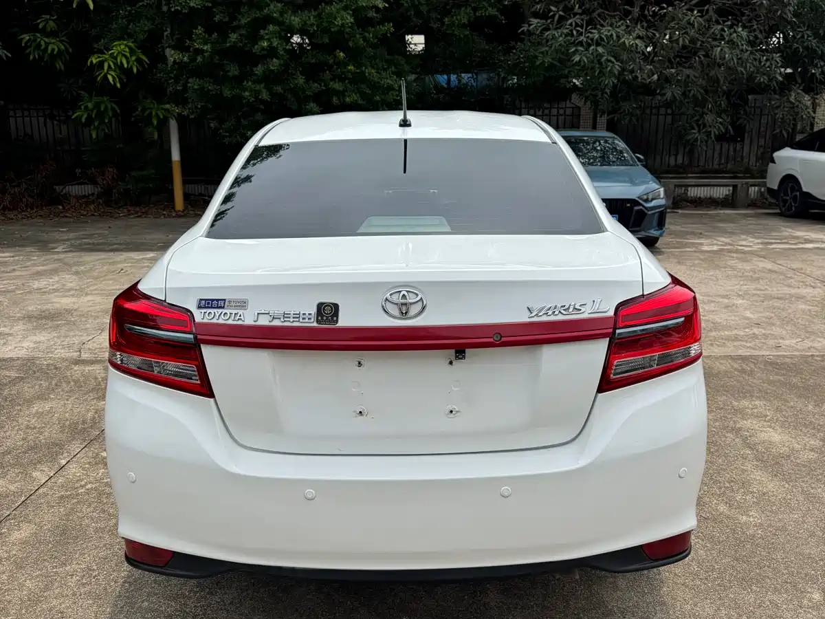 Toyota YARiS L Zhi Xiang 2018 1.5E CVT Champion Limited Edition фото 5