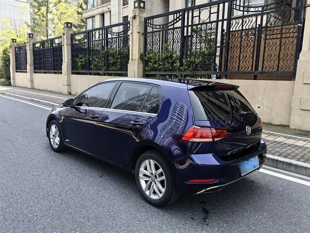 Volkswagen Golf 2018 1.6L Automatic Comfort фото 14