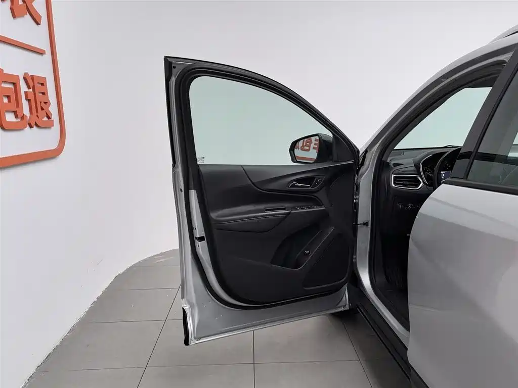 Chevrolet Equinox 2019 Redline 550T Auto 4WD Tuojie RS Edition (China VI) фото 8