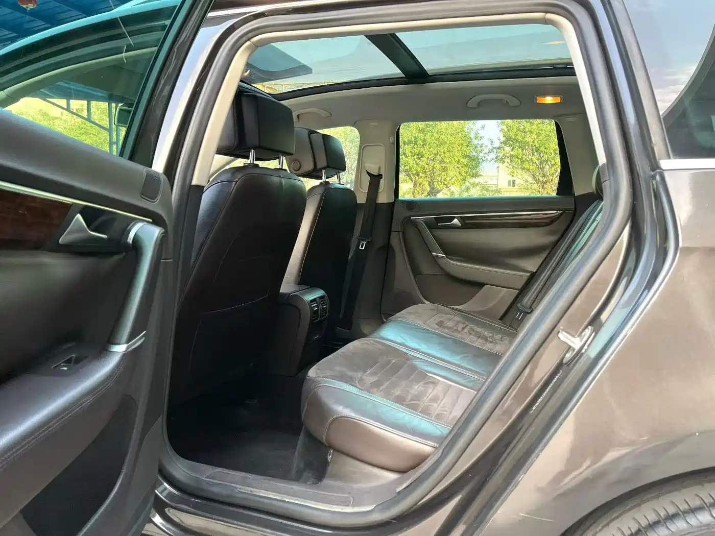 Volkswagen Magotan (Import) 2012 Wagon 2.0TSI Comfort фото 5