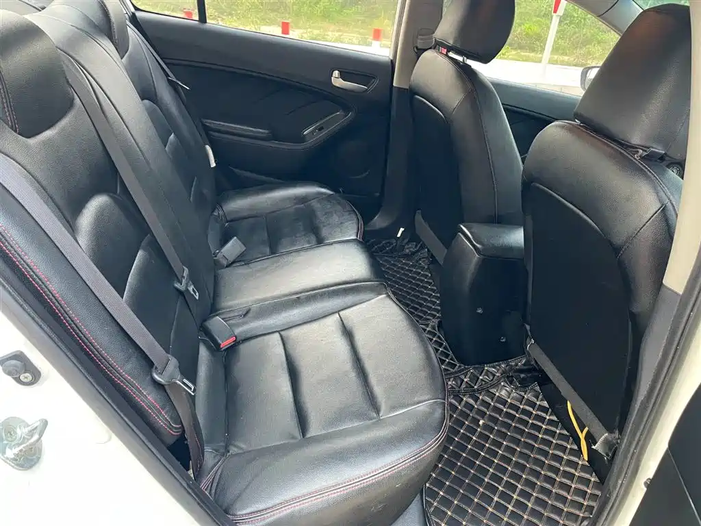 Kia K3 2016 1.6L Automatic GL фото 6
