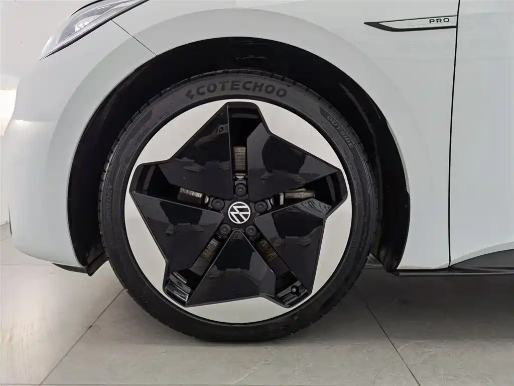 Volkswagen ID.3 2023 Ultimate Smart Edition фото 17
